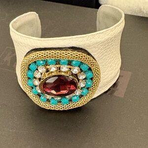 Elegant White and Gold Cuff Bracelet with Gemstone